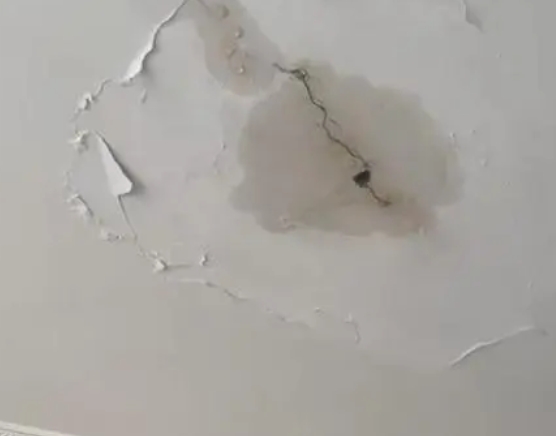 旺苍阳台漏水维修公司分享下屋面防水工程质量问题原因分析